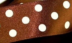 Grosgrain pyntebånd brun med hvide prikker 15mm